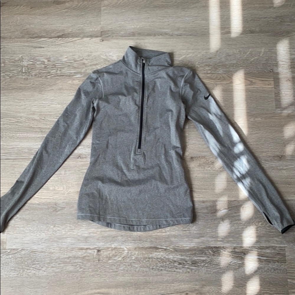 Heather grey Nike pullover